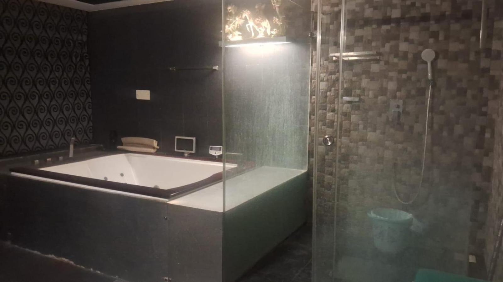 Tvh Park Rozalia Hostel Chennai Luaran gambar