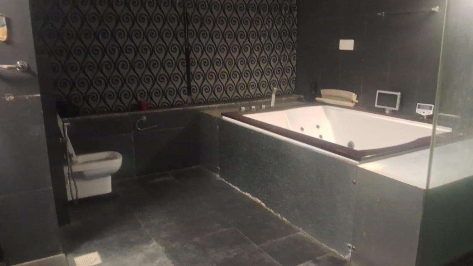 Tvh Park Rozalia Hostel Chennai Luaran gambar